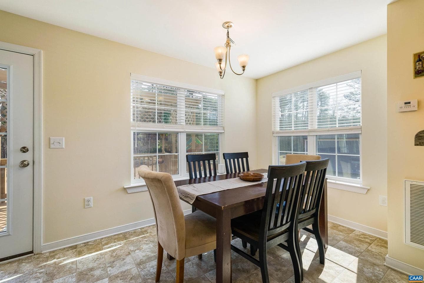 121 Trillium Ln photo 10