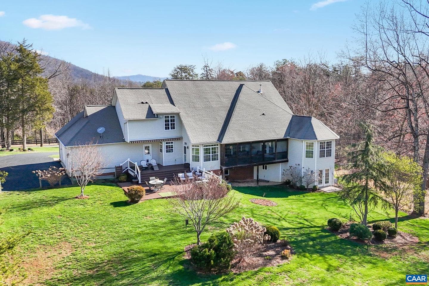 1309 Middle River Rd photo 2