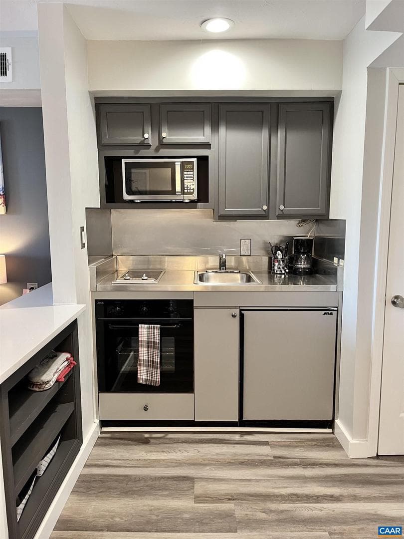 2052 Stone Ridge Condos photo 6