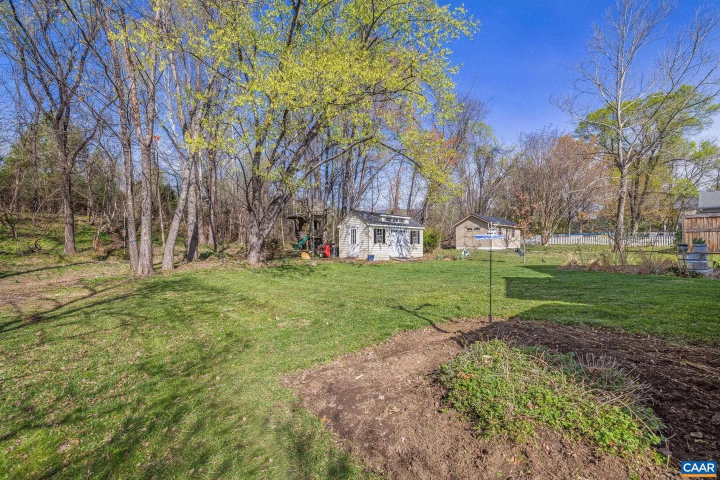 5518 Hill Top St photo 4