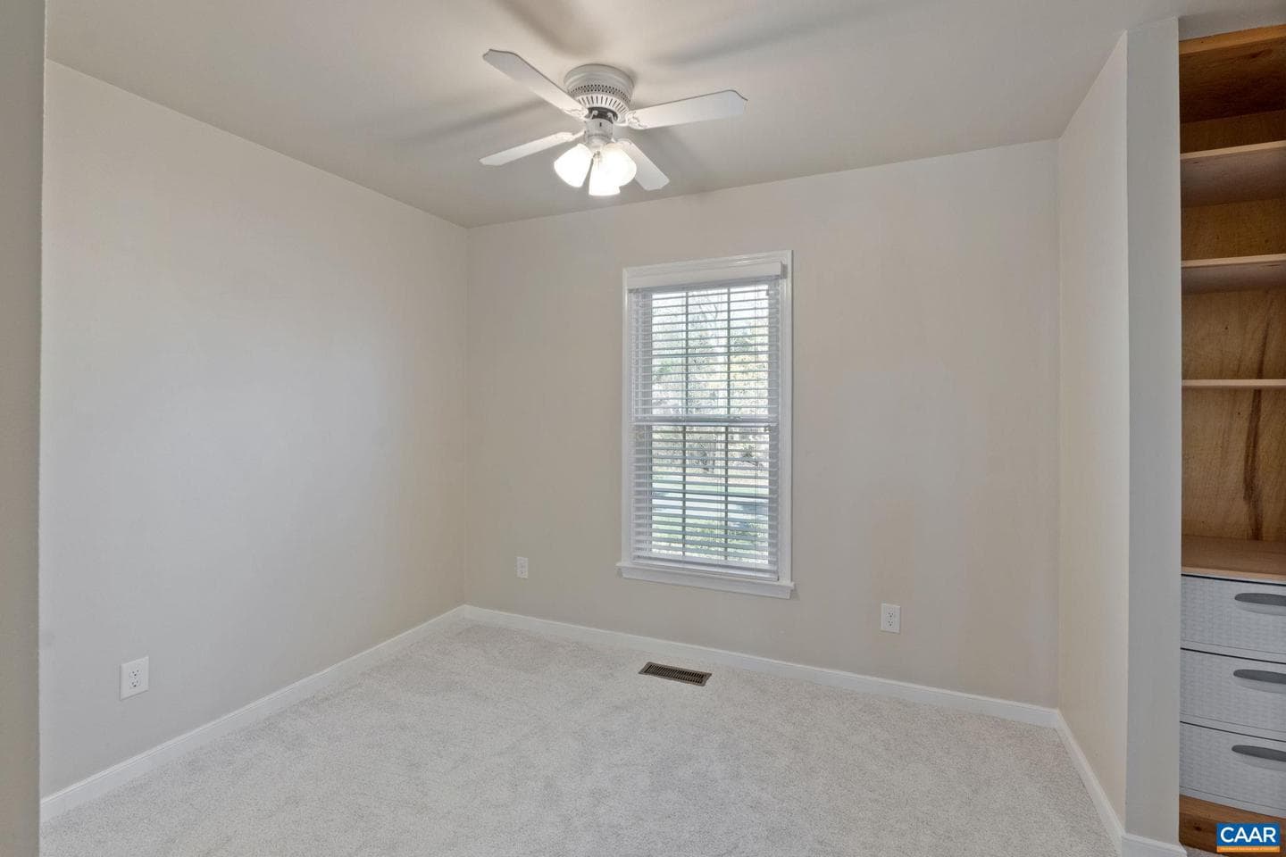 2047 Acorn Hill Ct photo 35