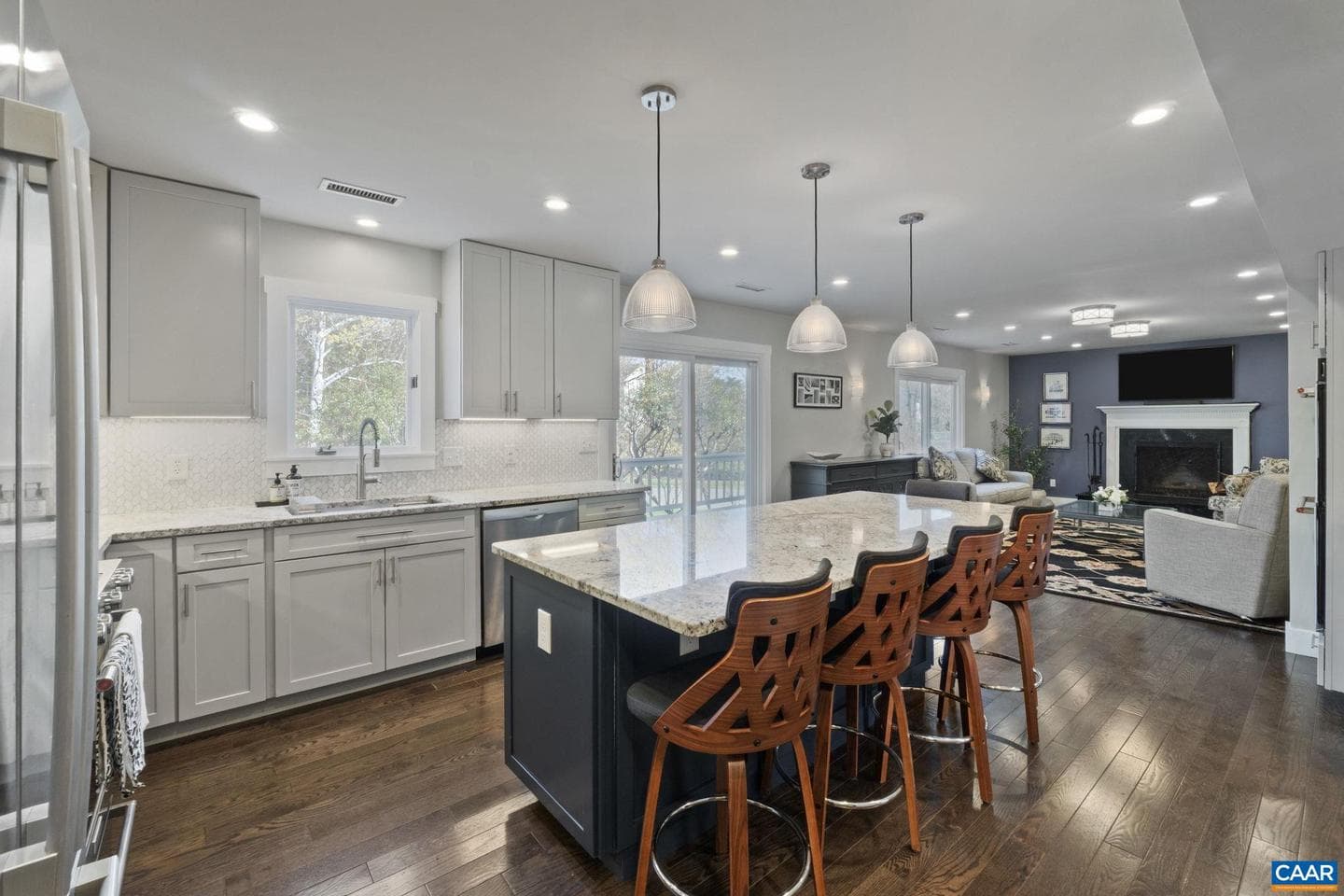2047 Acorn Hill Ct photo 9