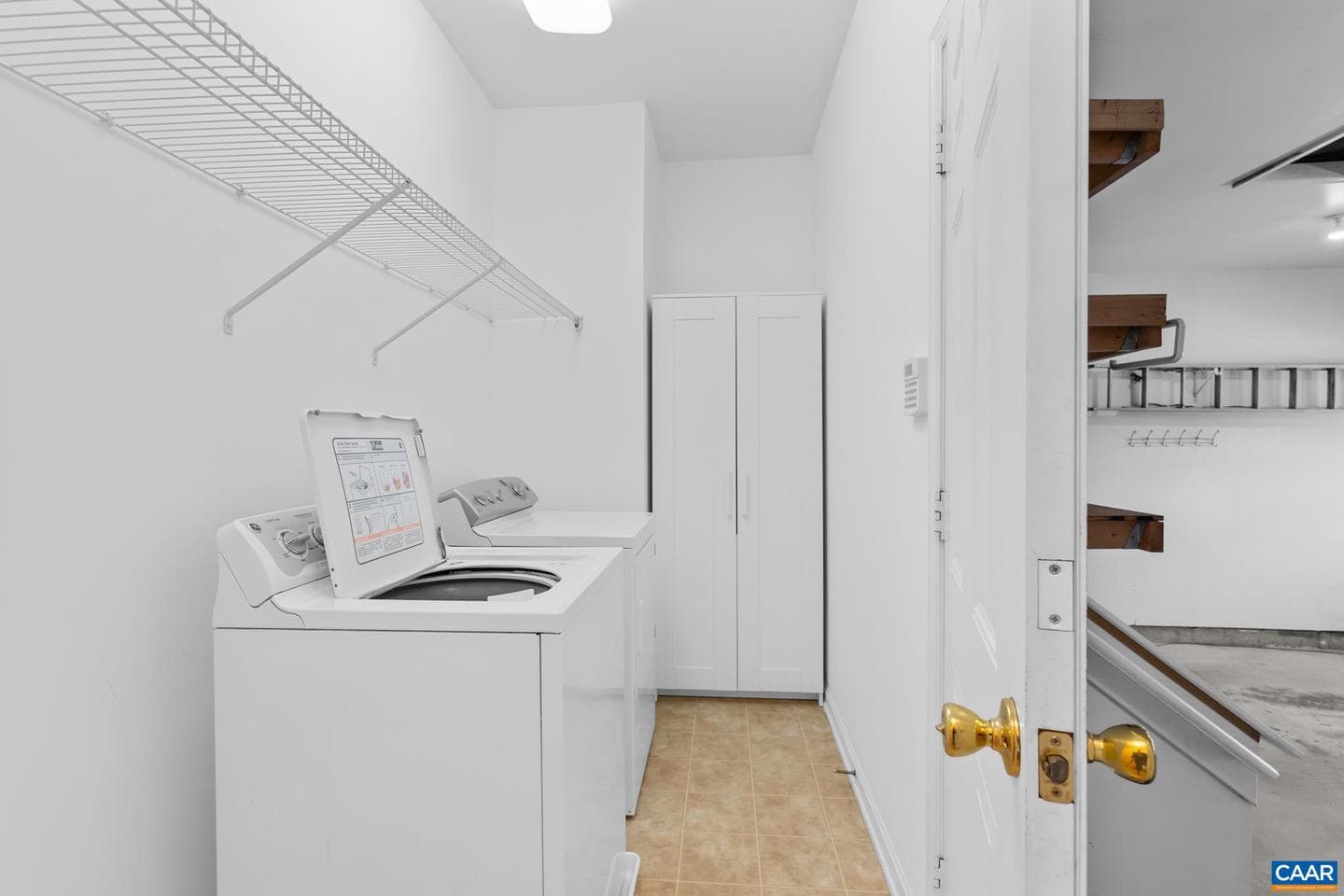598 Mistland Trl photo 12