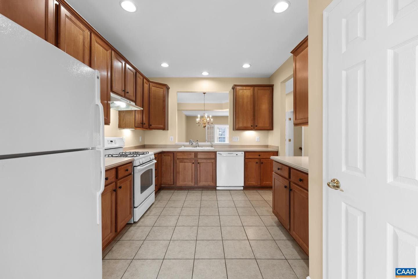 598 Mistland Trl photo 9