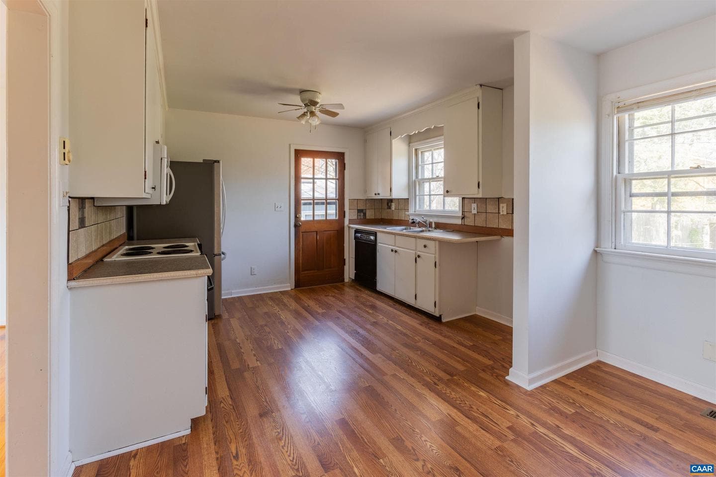 1213 Cutler Ln photo 26