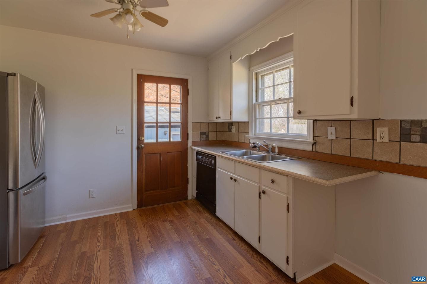 1213 Cutler Ln photo 27