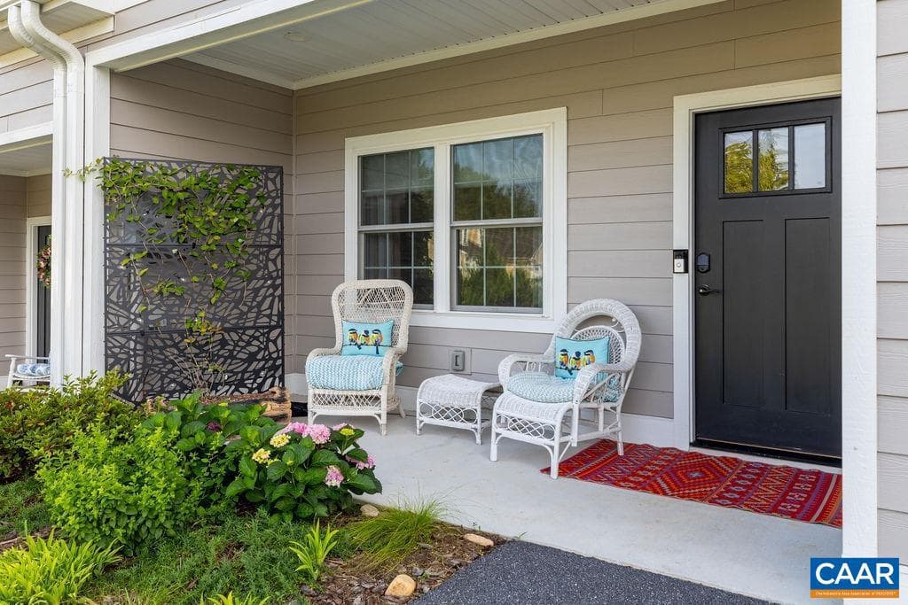 80 Apple Blossom Ct photo 2