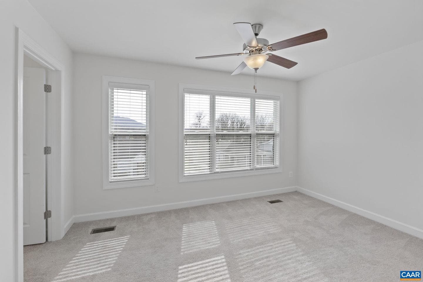 1429 Midland St photo 18