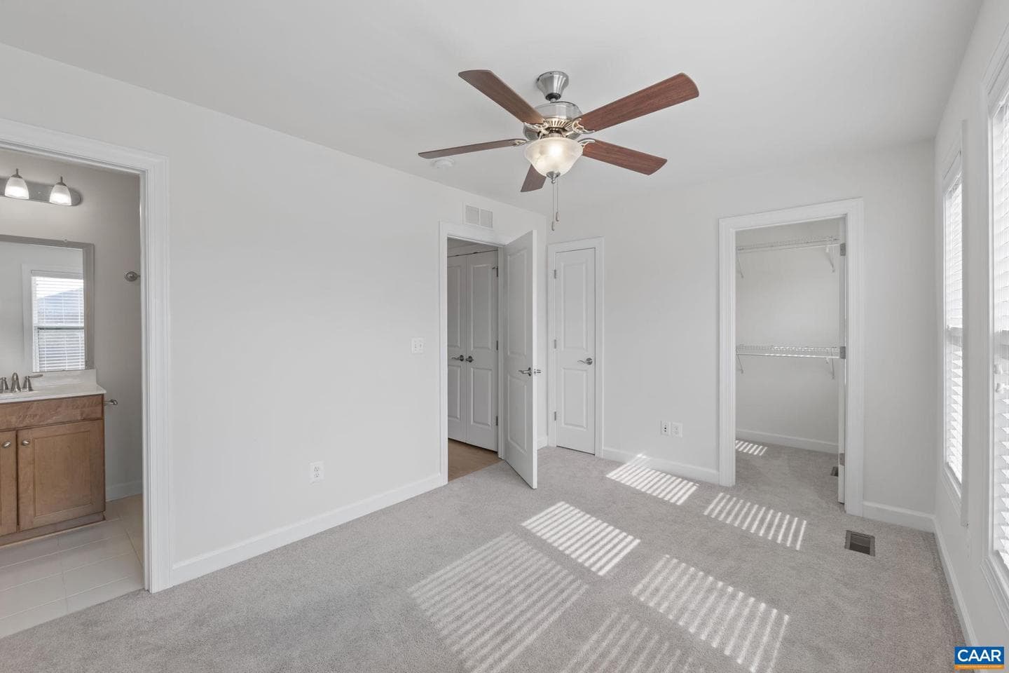 1429 Midland St photo 19