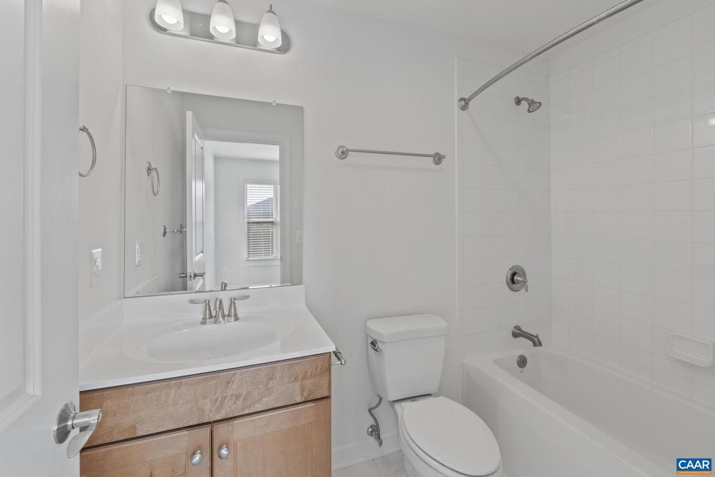 1429 Midland St photo 20