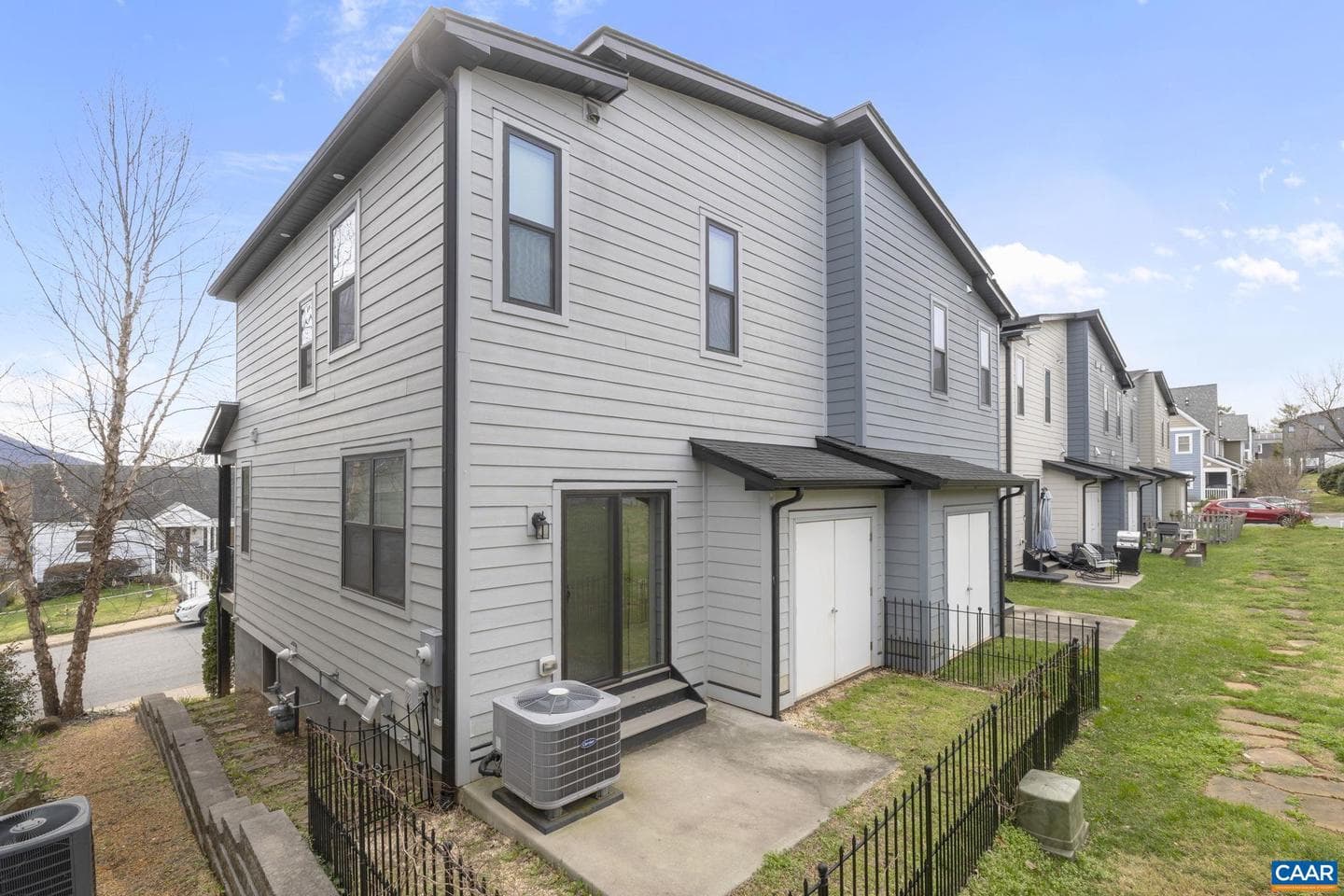 1429 Midland St photo 31