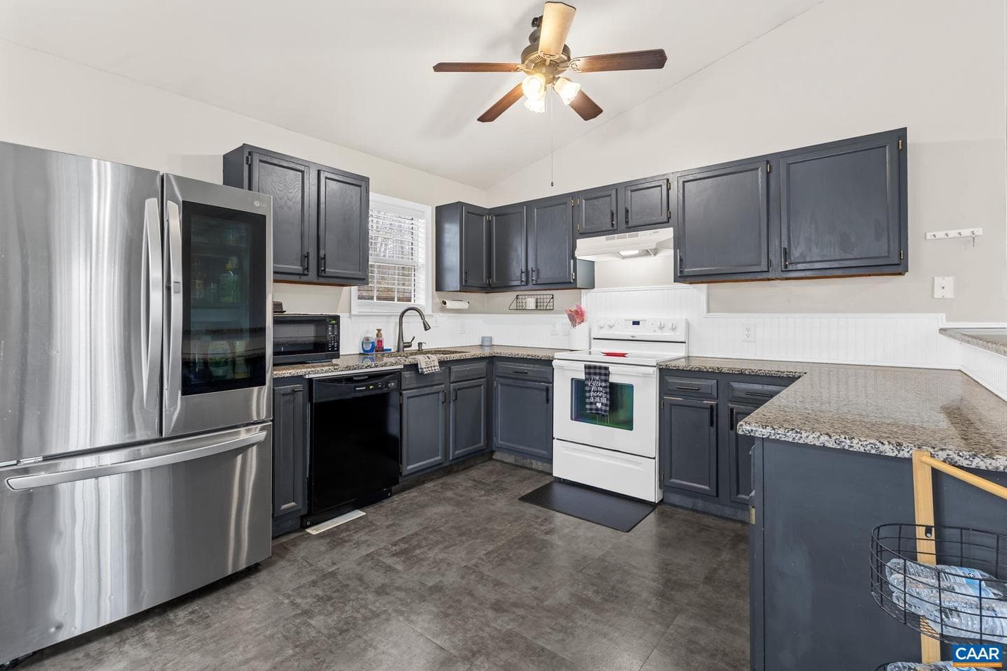1029 W Daffodil Rd photo 17