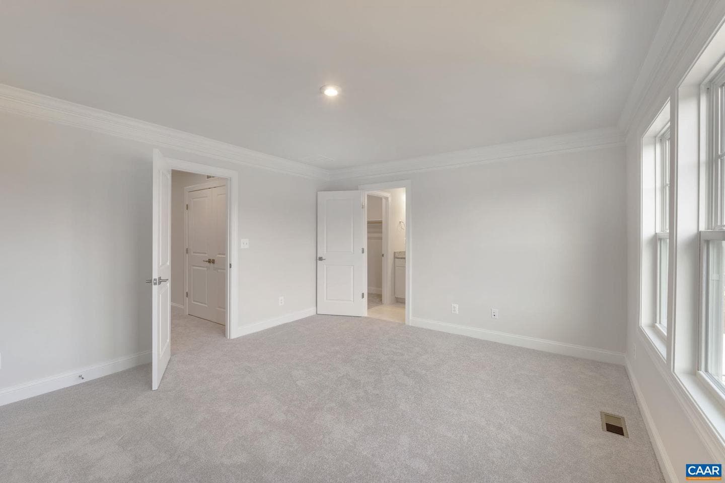 4042 Talen Ln photo 25