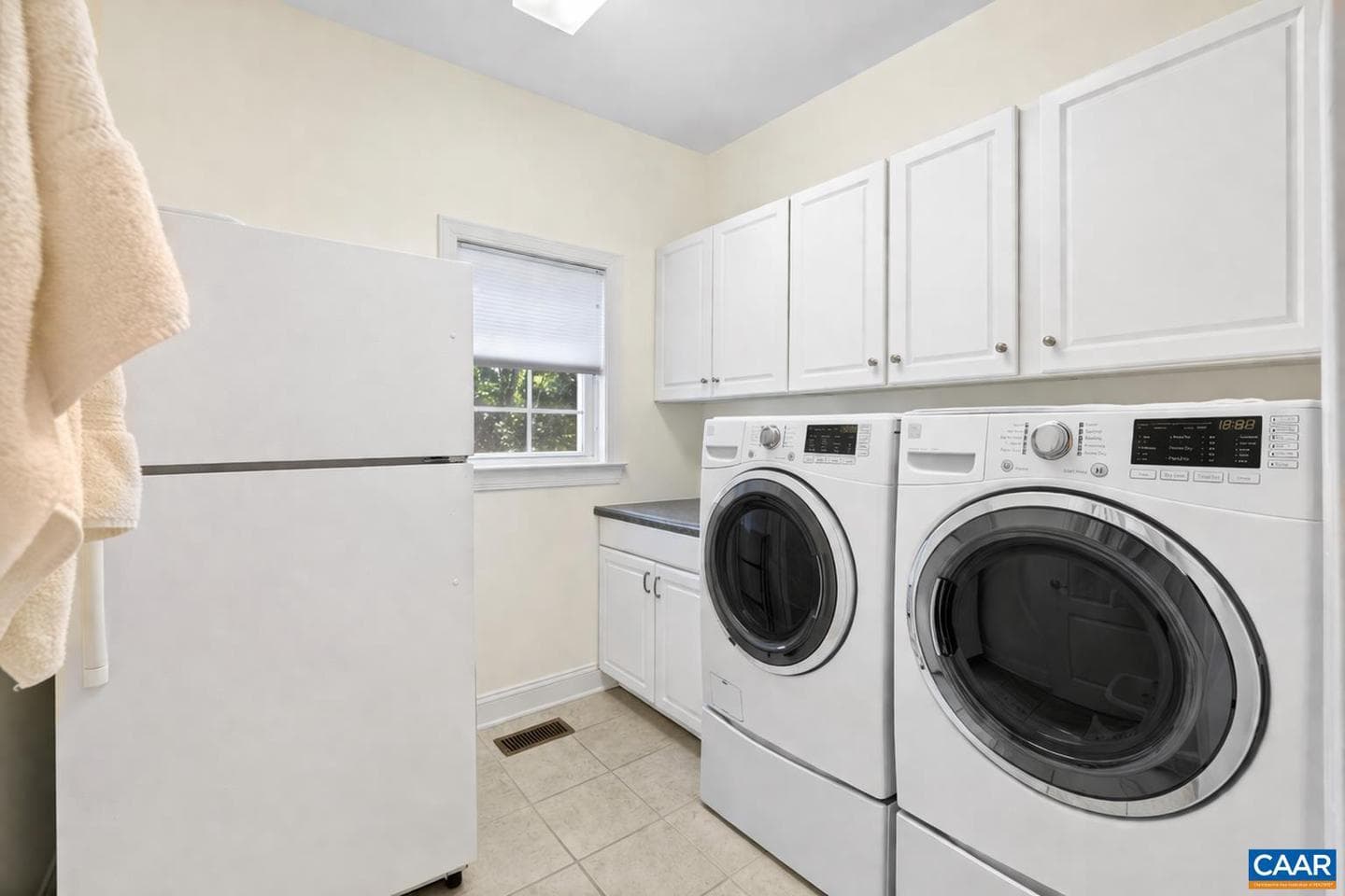 137 Diamond Ct photo 26