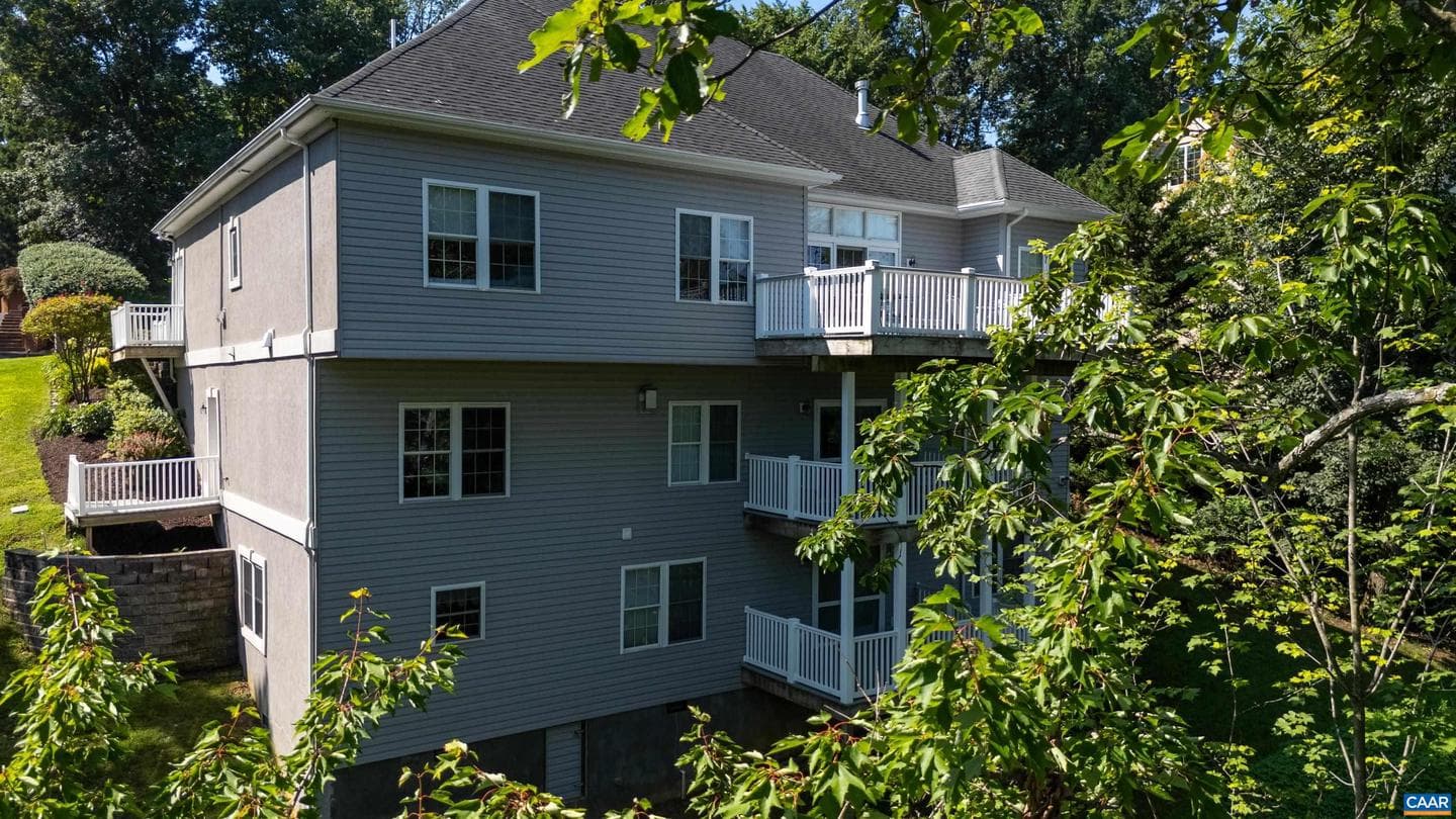 137 Diamond Ct photo 65