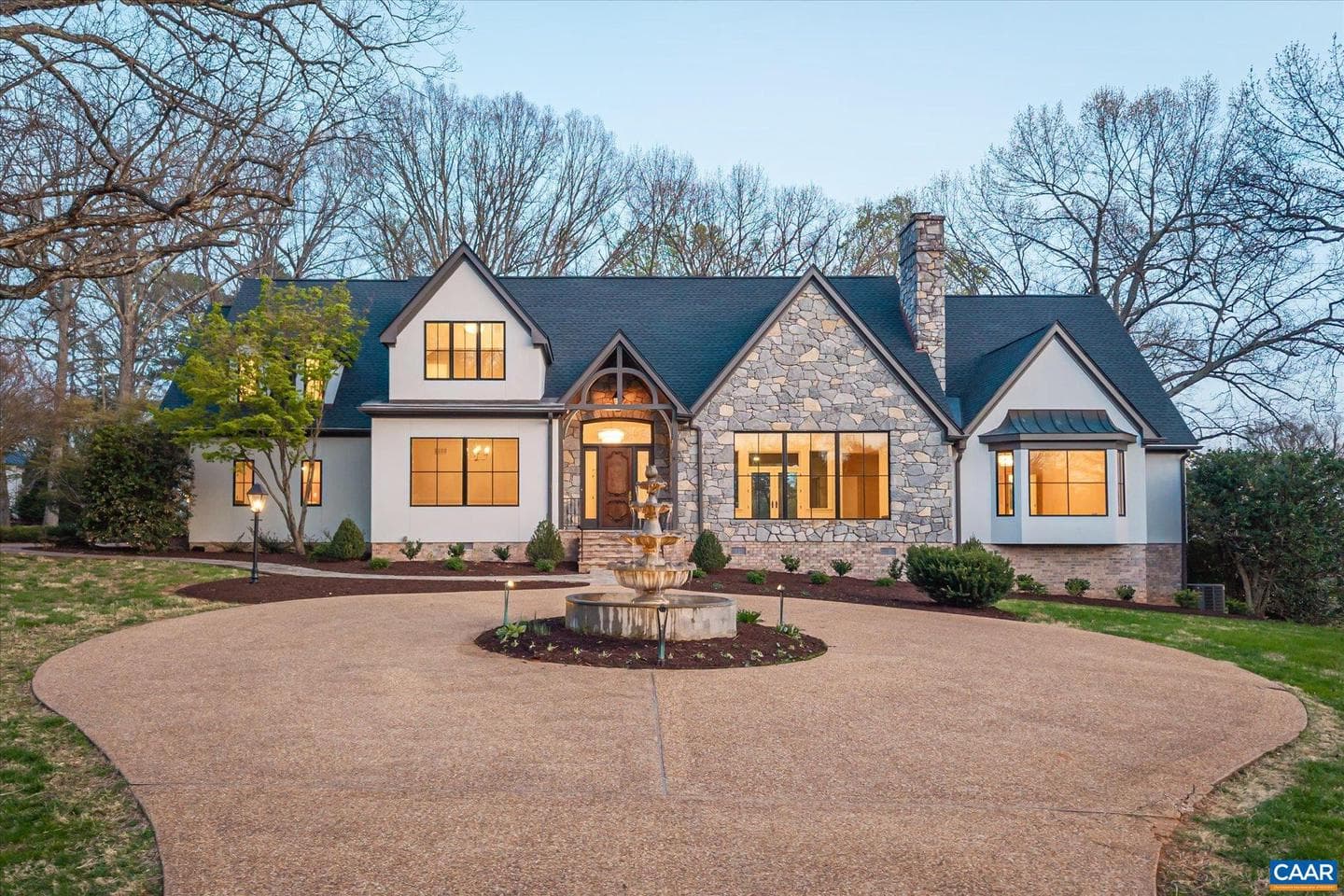 2121 Garth Rd
