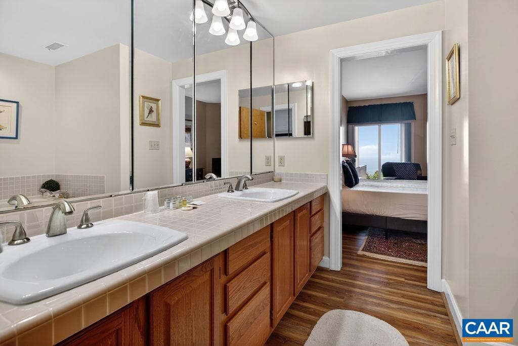 1808 High Ridge Ct Condos photo 27
