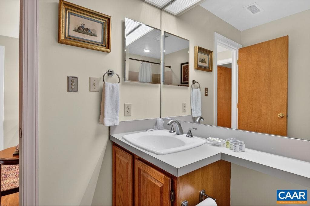 1808 High Ridge Ct Condos photo 34