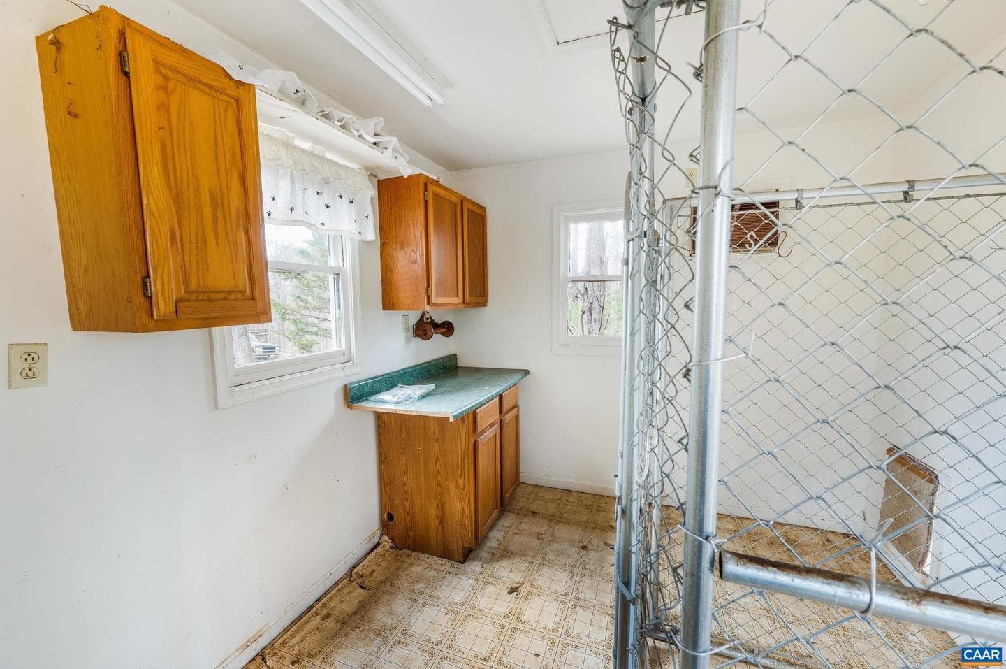 699 Winton Rd photo 45