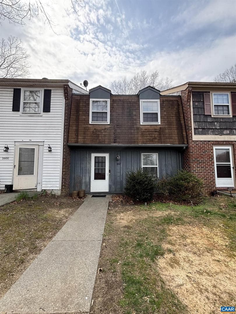 1602 Townwood Ct, Charlottesville