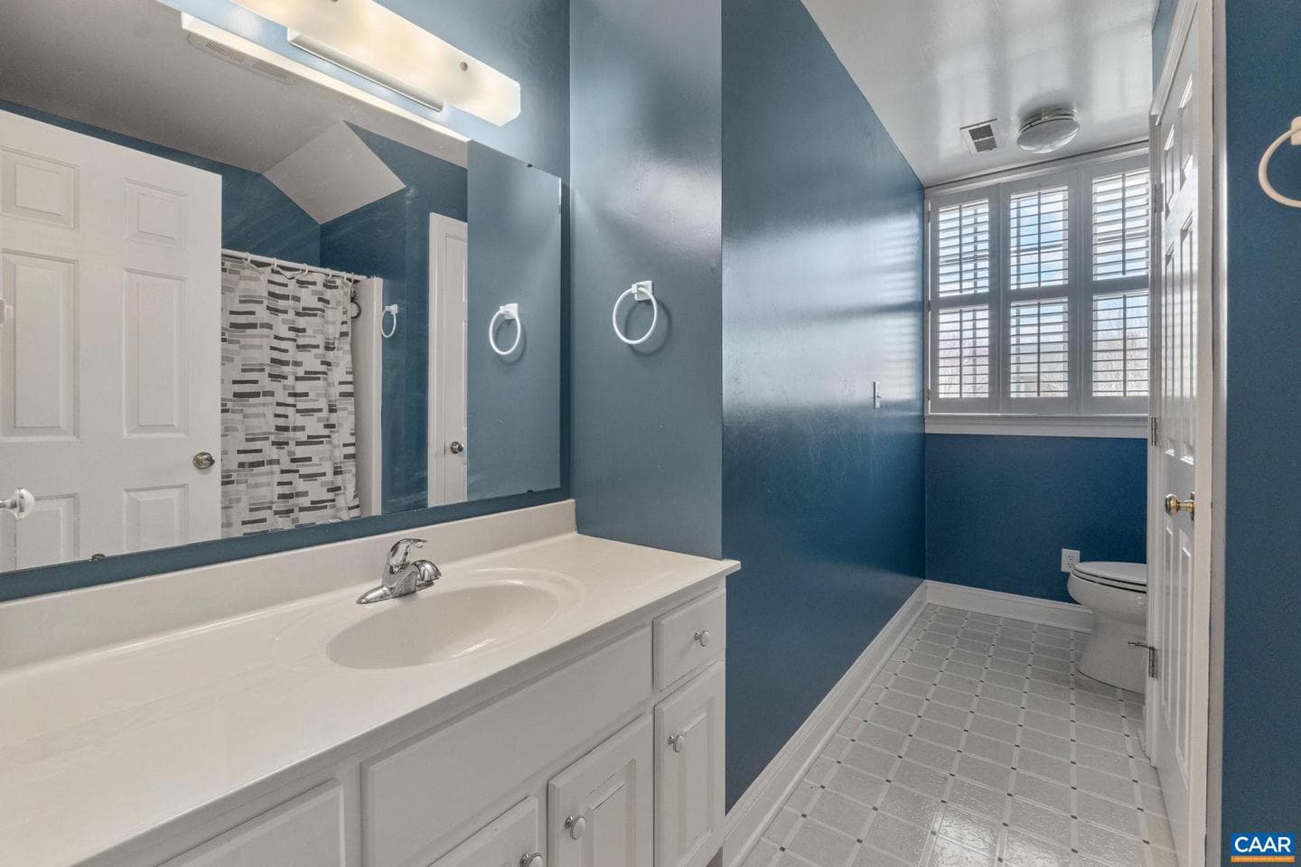 1563 Heathrow Ln photo 31