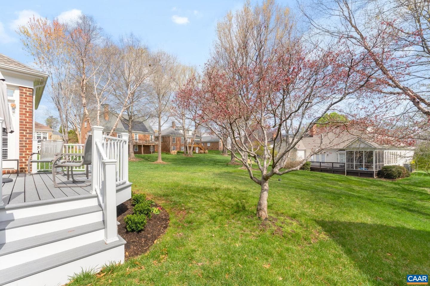1563 Heathrow Ln photo 40