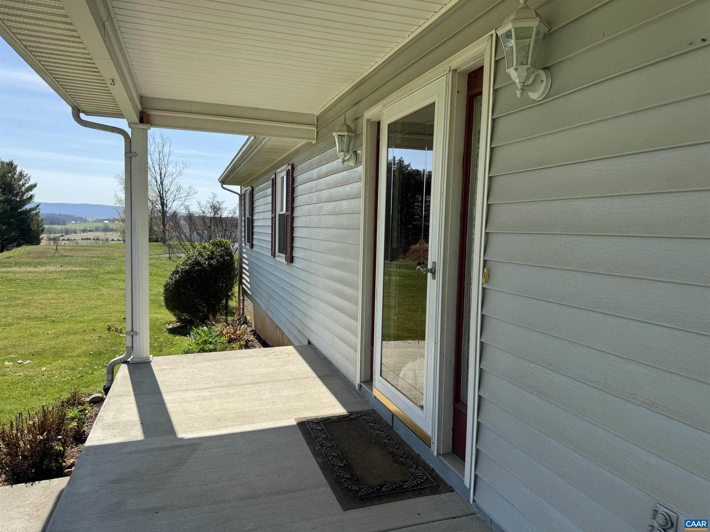 224 Saint James Rd photo 15