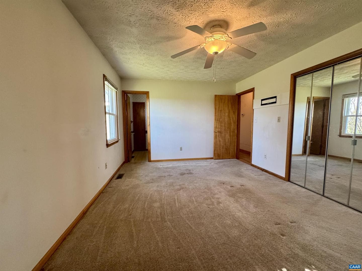 224 Saint James Rd photo 35