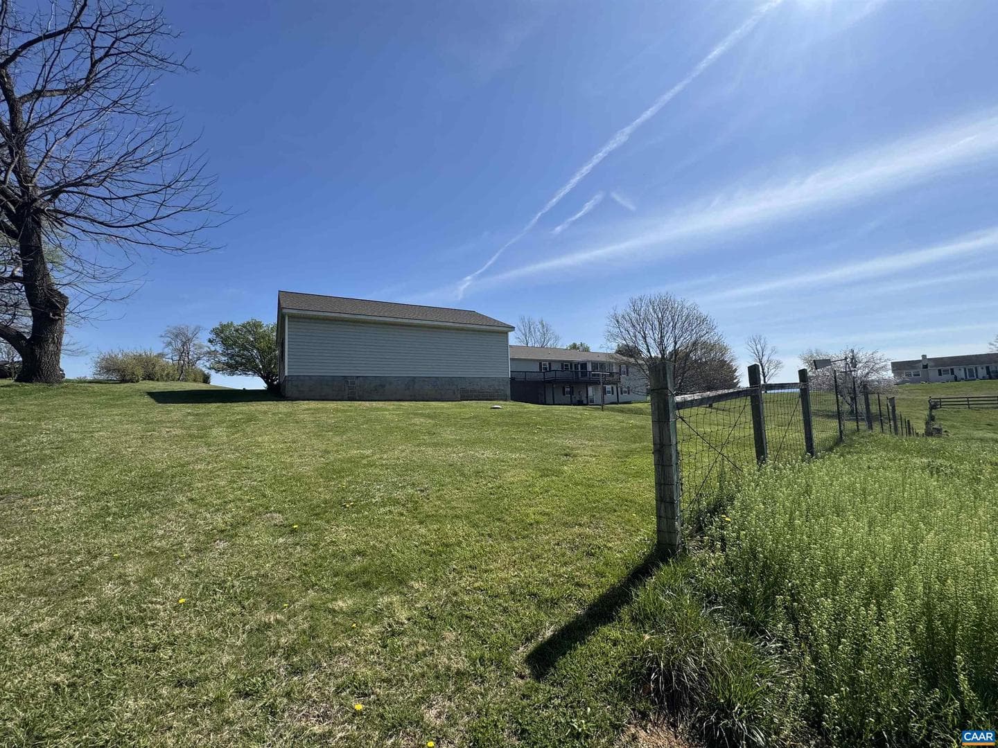 224 Saint James Rd photo 72
