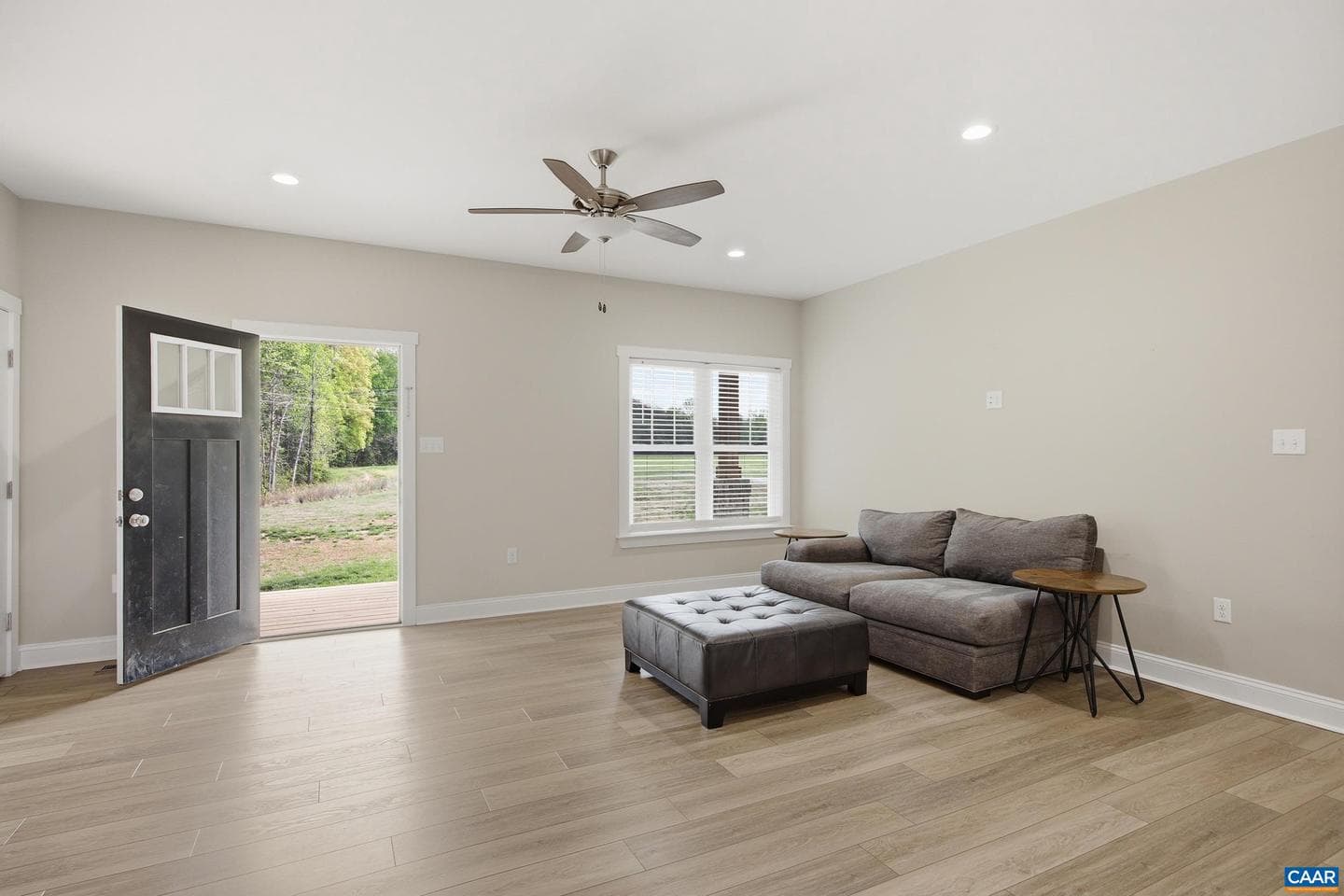 2915 Crewsville Rd photo 2