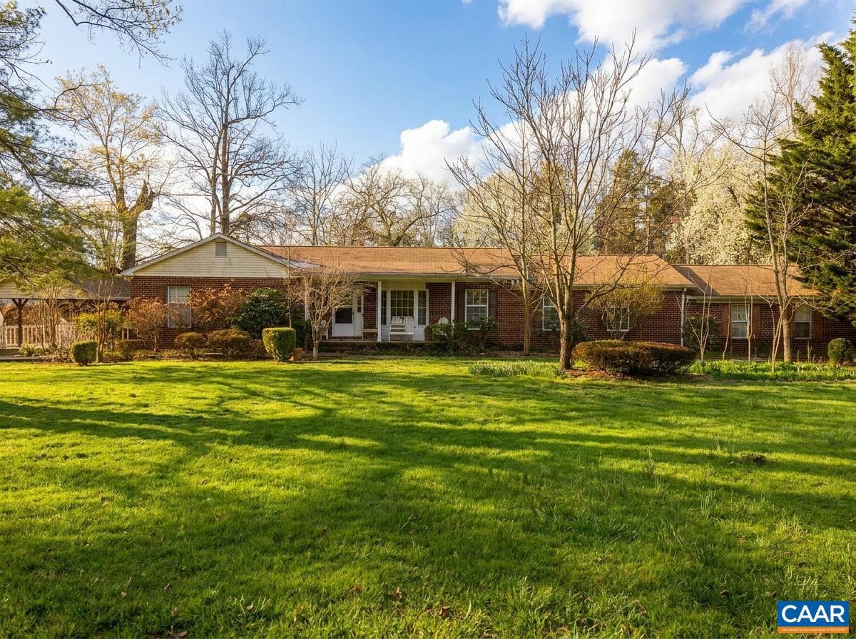 5705 Louisa Rd, Keswick