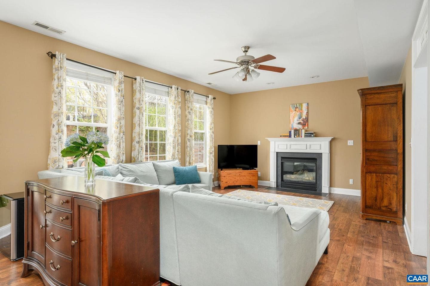 1156 Foxvale Ln photo 7