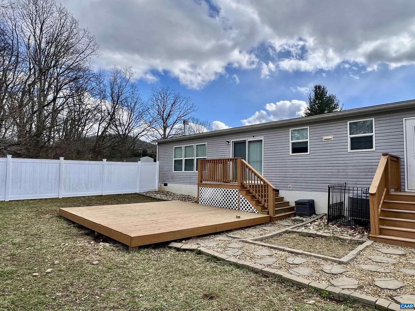 408 Sandy Ridge Rd photo 5