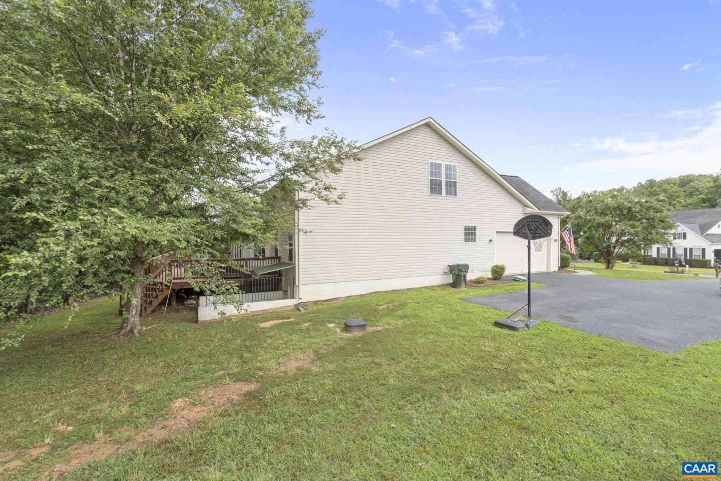 179 Justin Dr photo 2