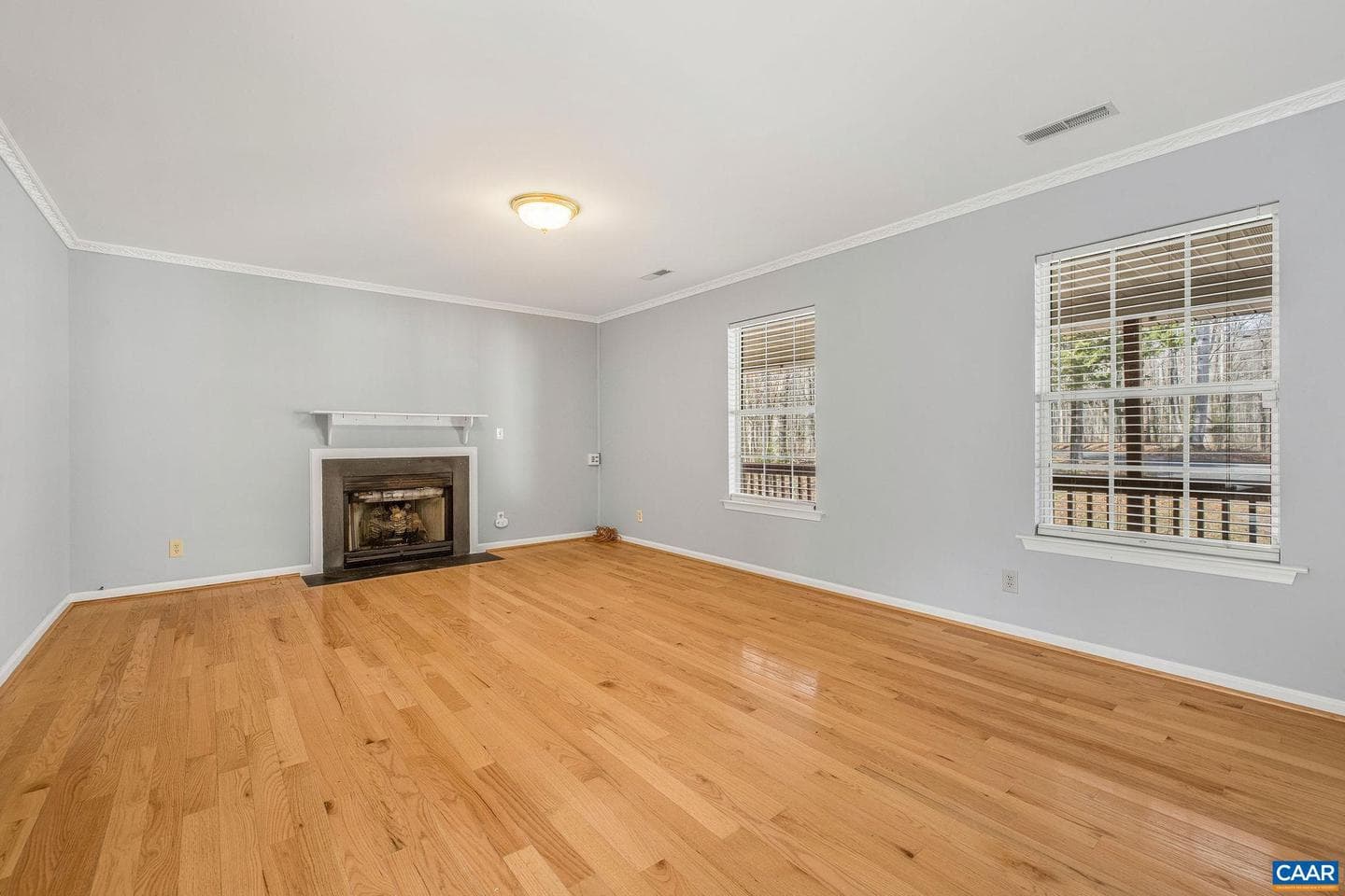 462 Fox Hunters Ln photo 14