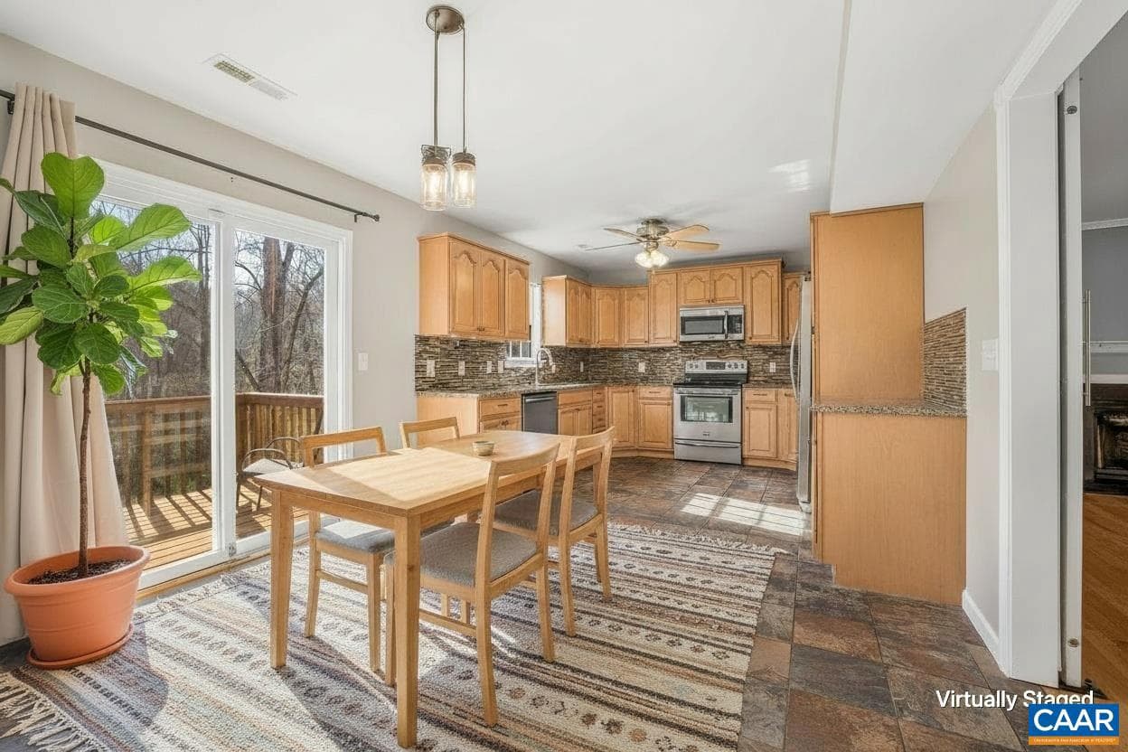 462 Fox Hunters Ln photo 18