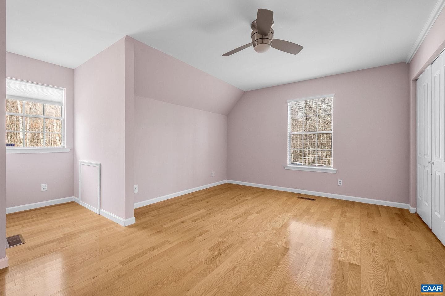 462 Fox Hunters Ln photo 38