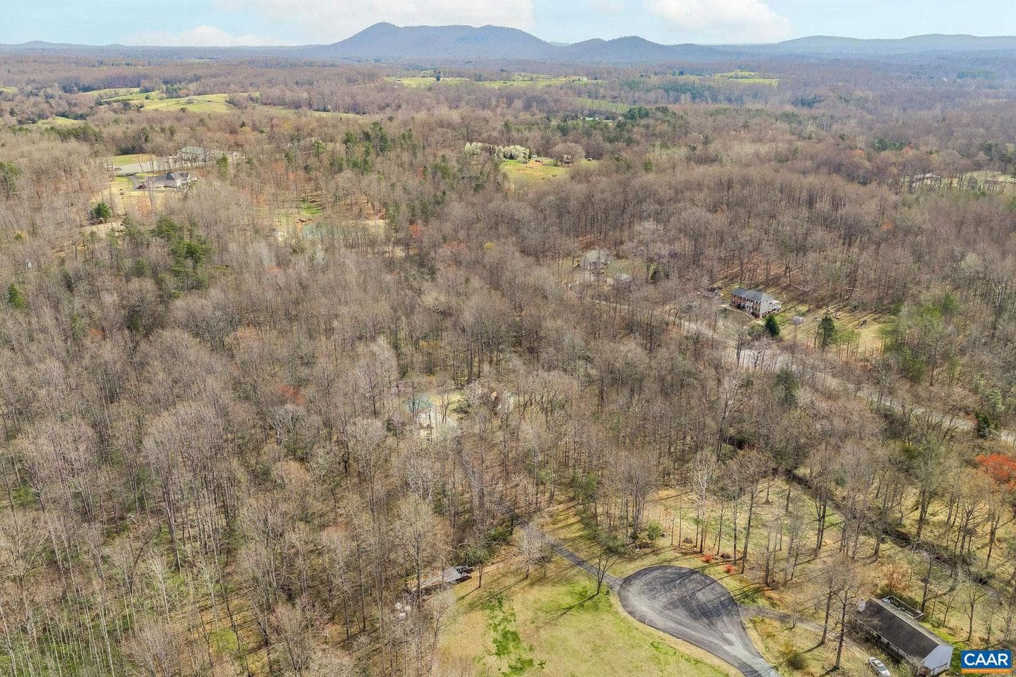 462 Fox Hunters Ln photo 61