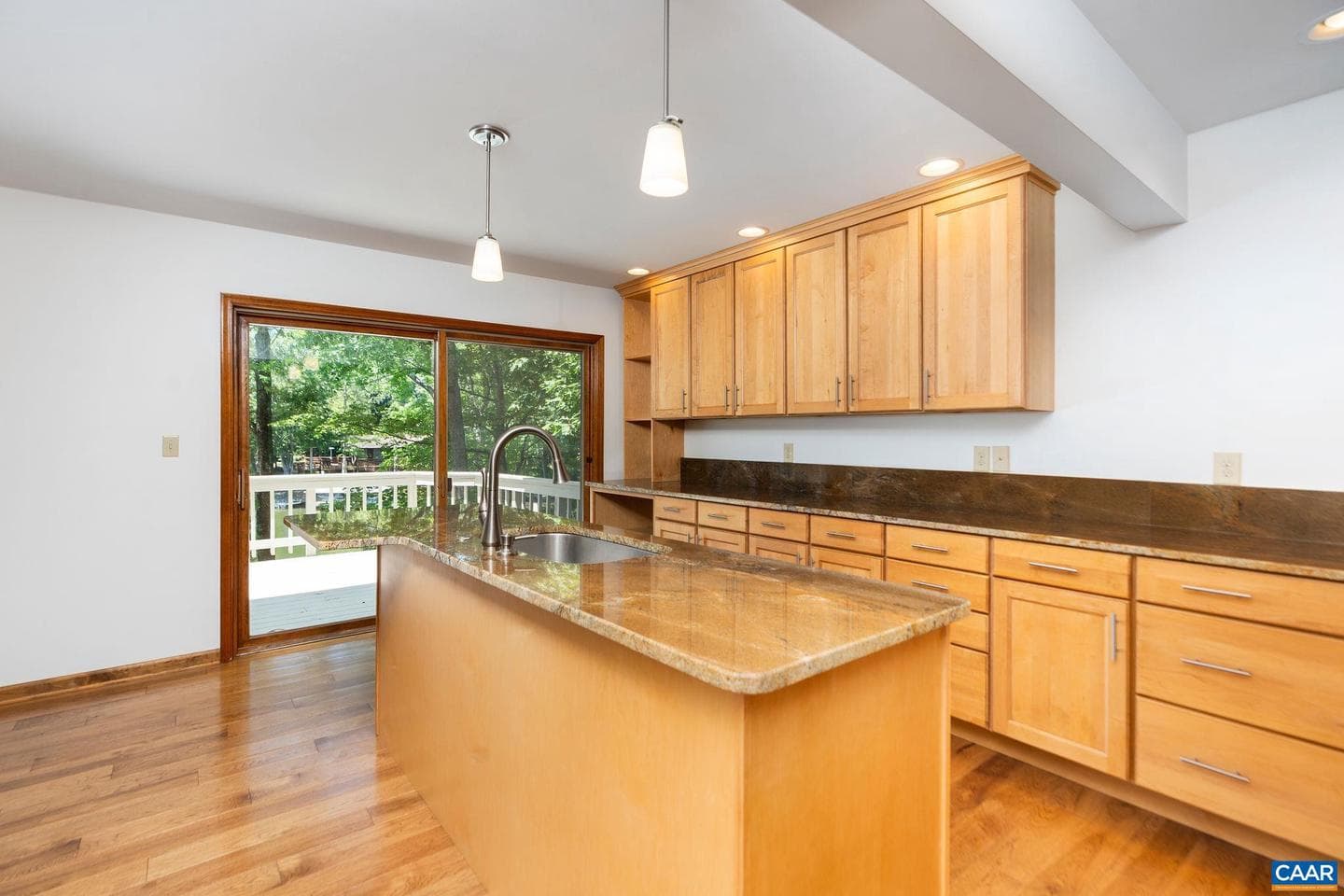 27 Ashlawn Blvd photo 19