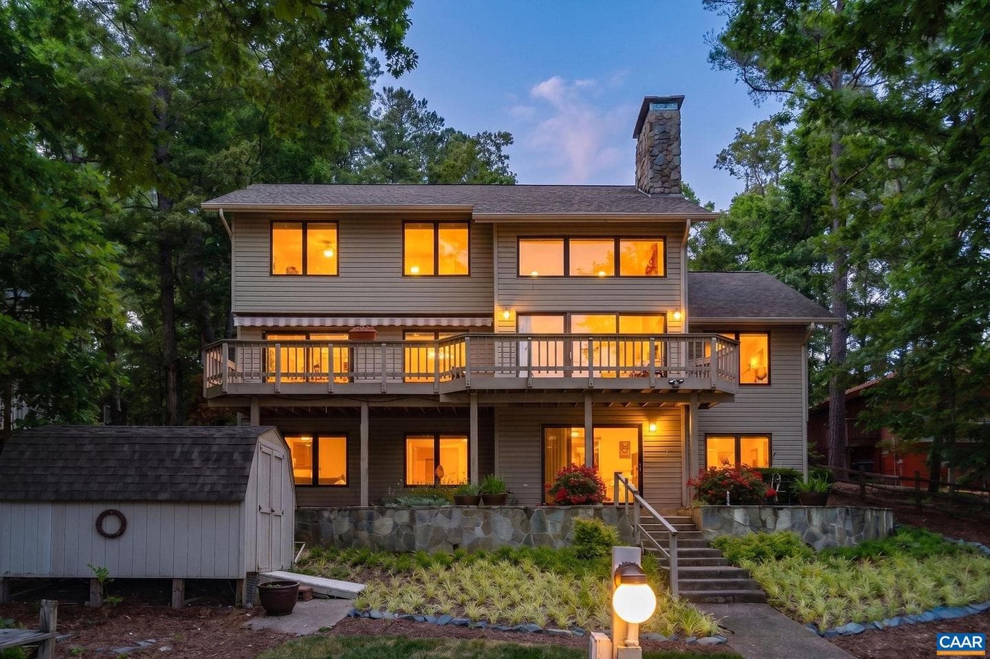 27 Ashlawn Blvd, Palmyra