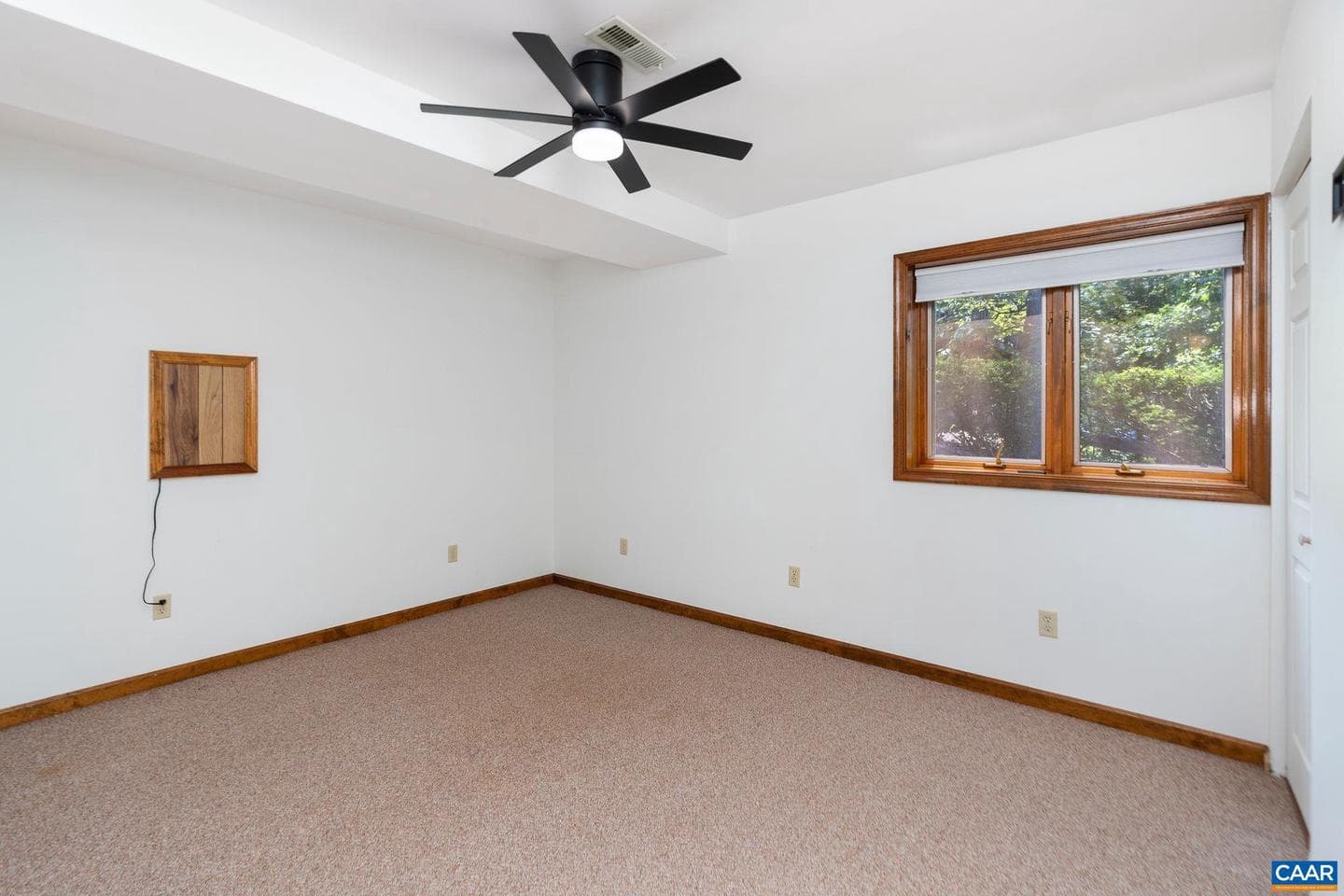 27 Ashlawn Blvd photo 50