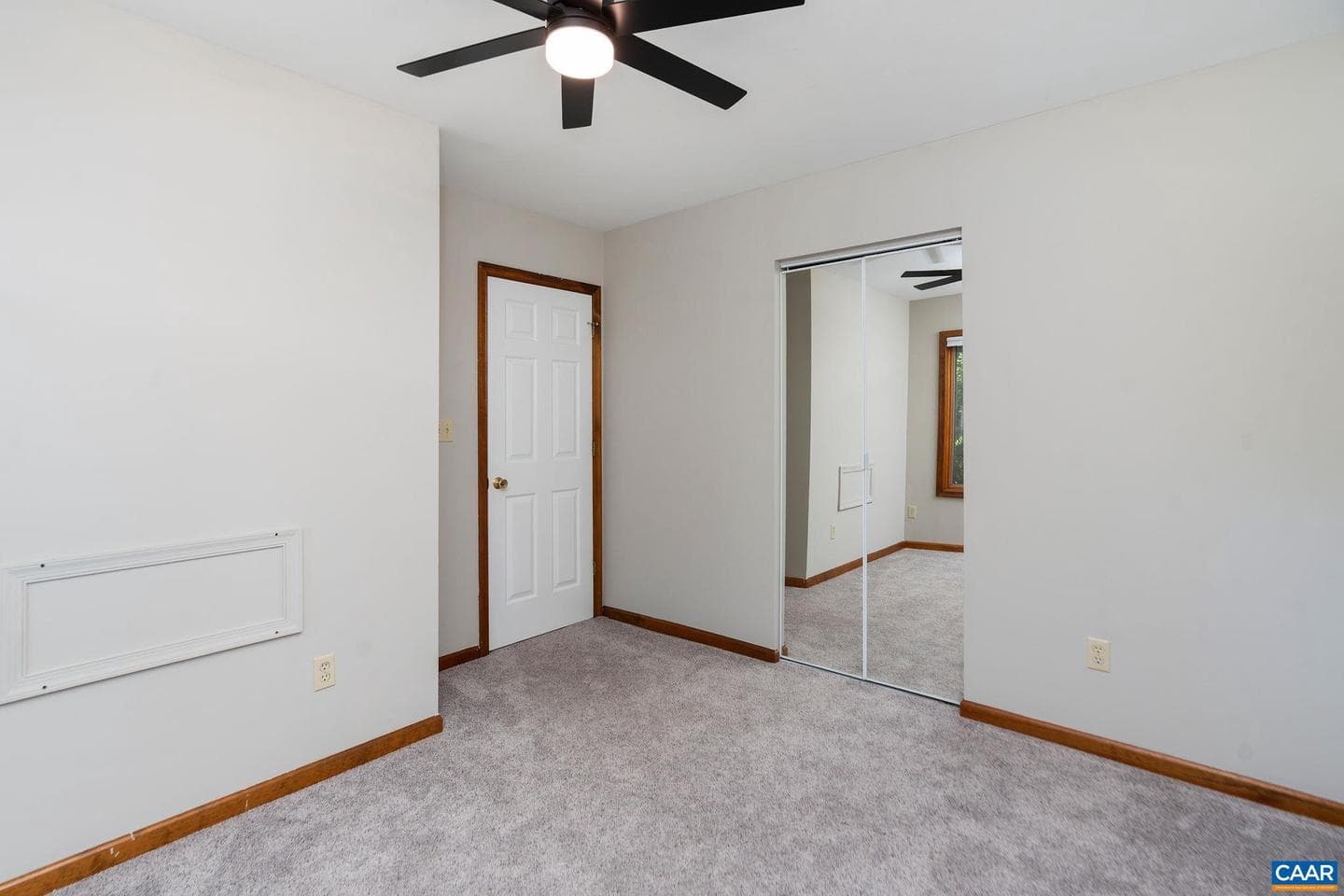 27 Ashlawn Blvd photo 51