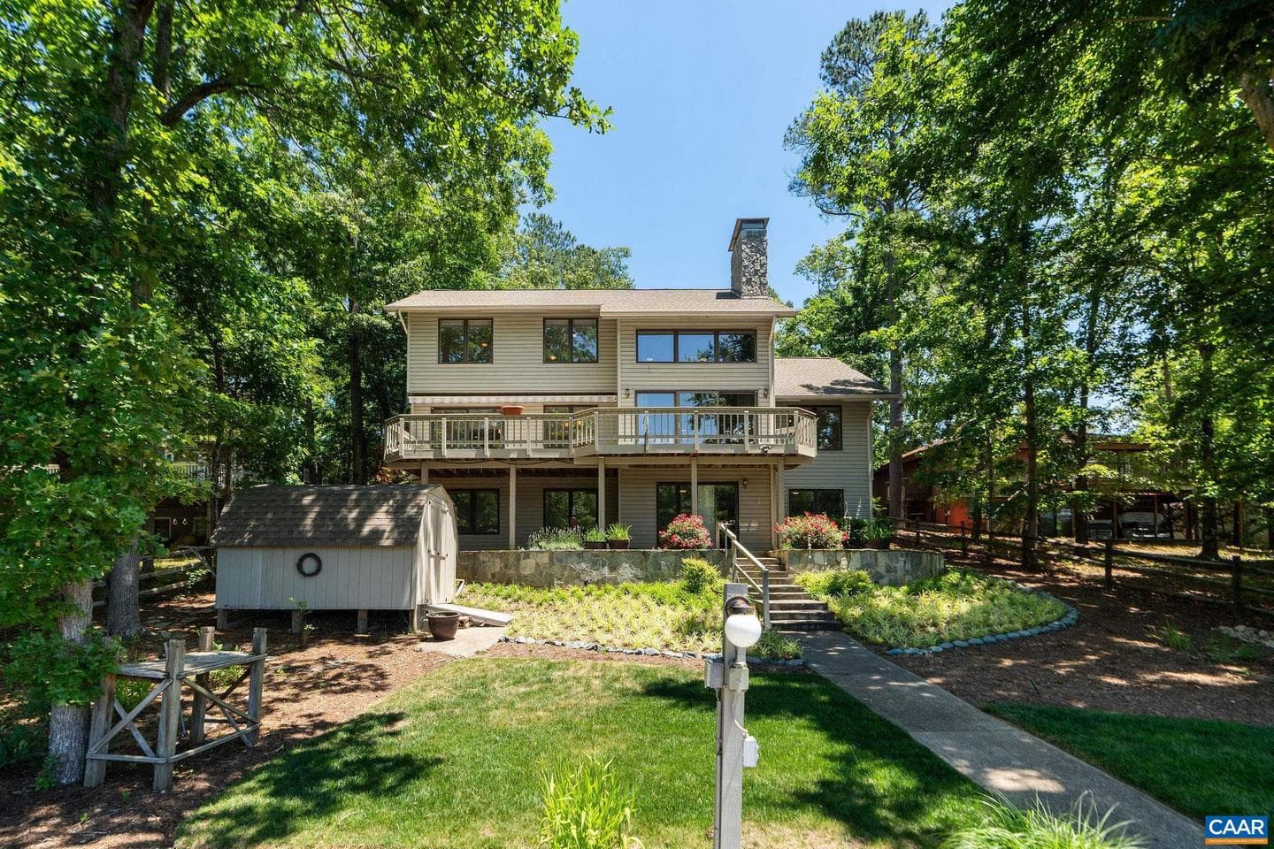 27 Ashlawn Blvd photo 56