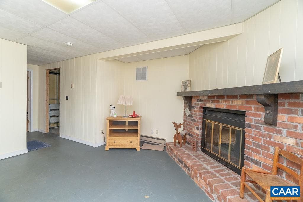 97 Lumber Ln photo 25