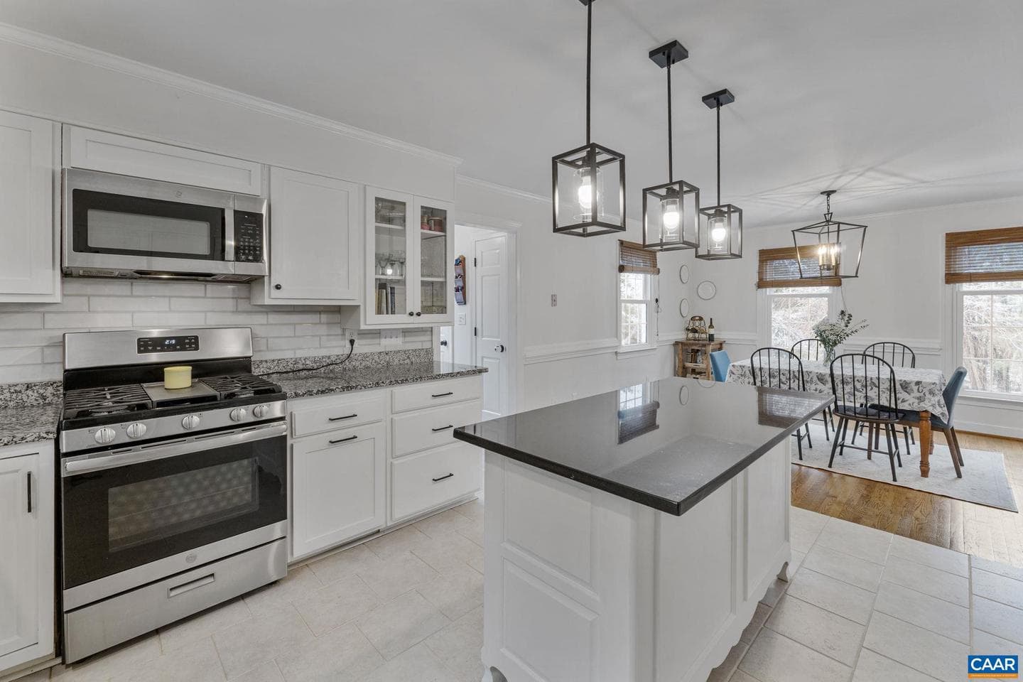 2720 Leeds Ln photo 13