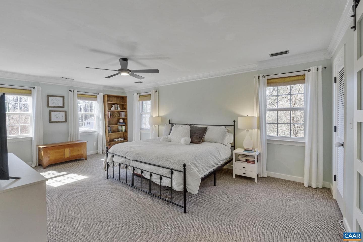 2720 Leeds Ln photo 18