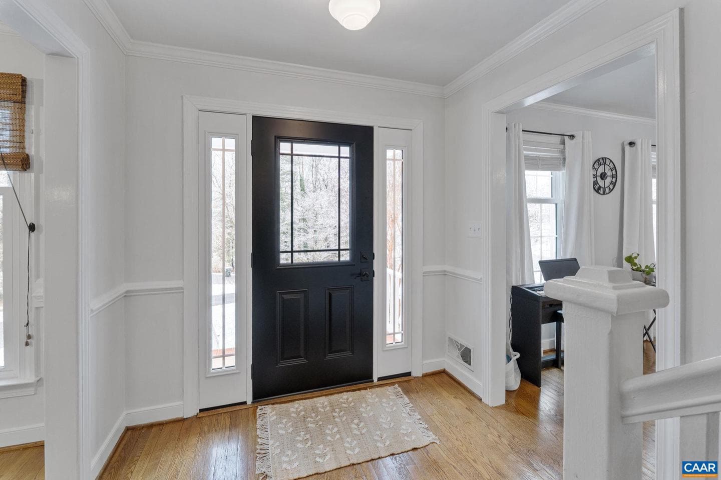 2720 Leeds Ln photo 3