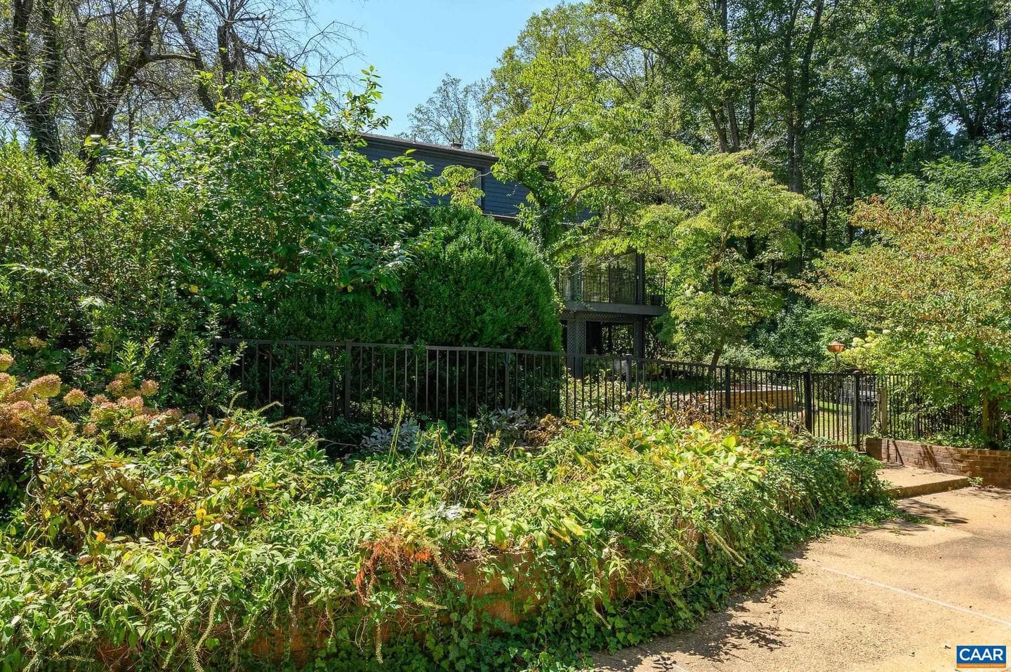 2220 Cornwall Rd photo 69