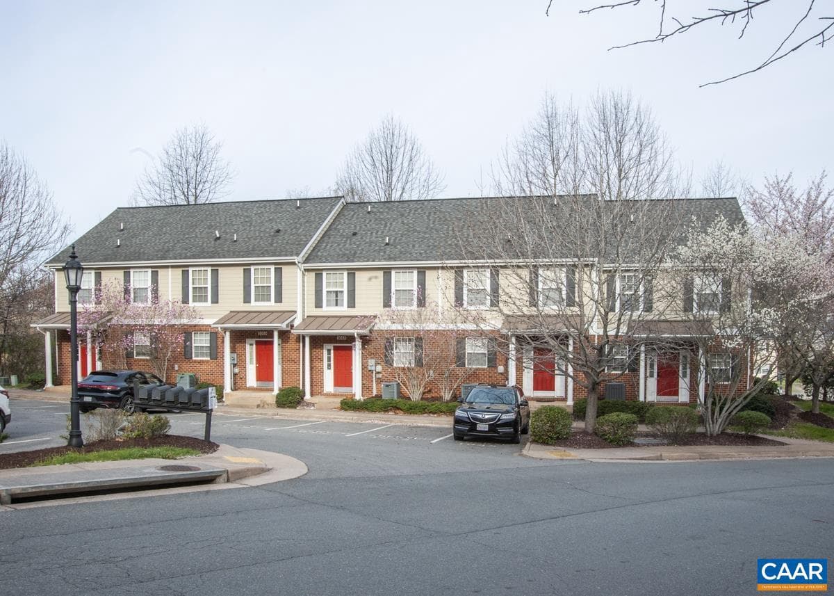 1048 SW 5th St, Charlottesville