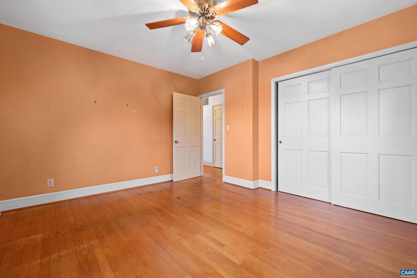 505 W Baker St photo 43